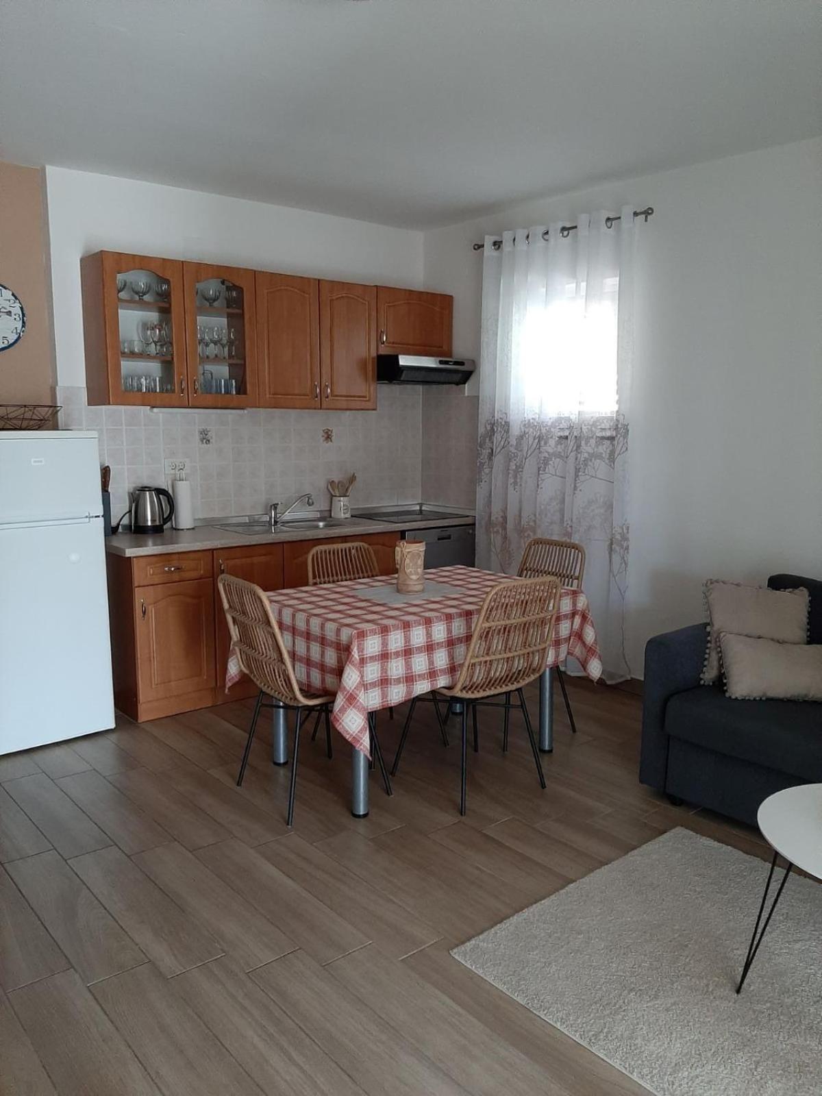 Apartman Mima Apartment Porat  Exterior photo